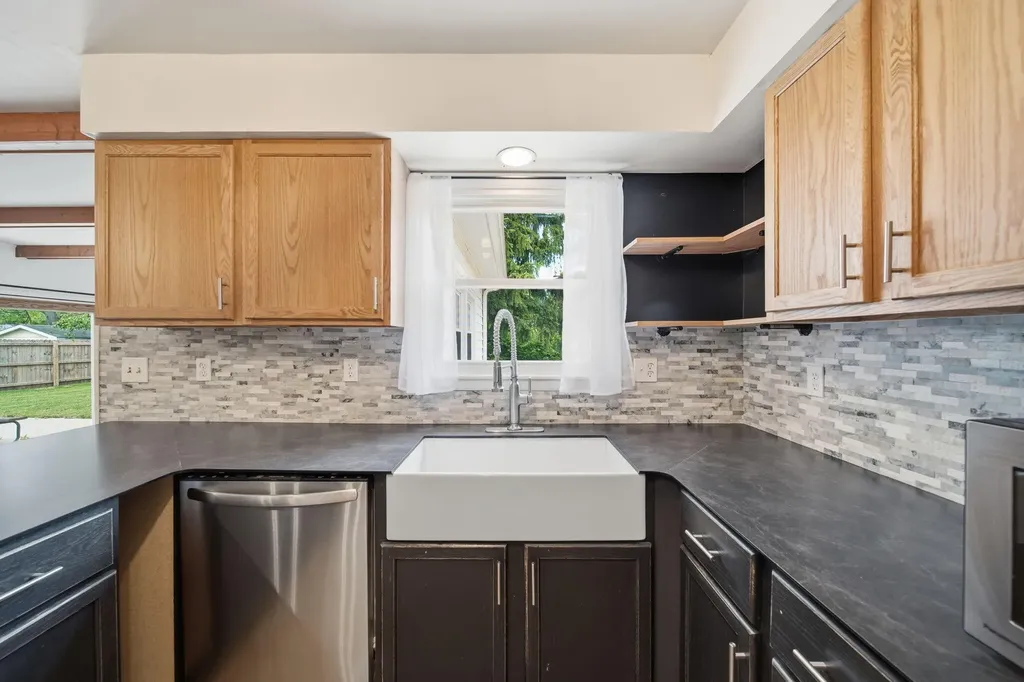 800 Hazelwood Boulevard Summit Township MI 49203