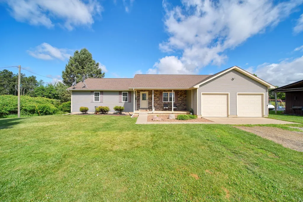 13700 Clinton Road Tompkins Township MI 49264