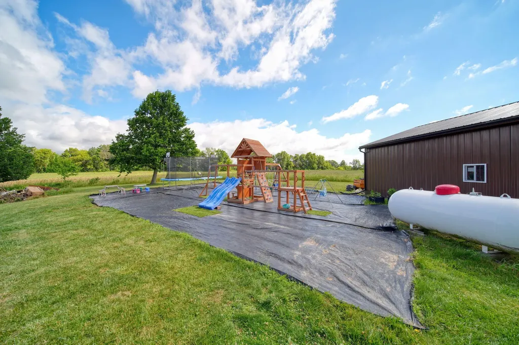 13700 Clinton Road Tompkins Township MI 49264