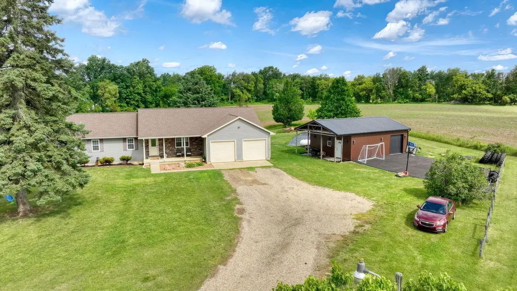 13700 Clinton Road Tompkins Township MI 49264