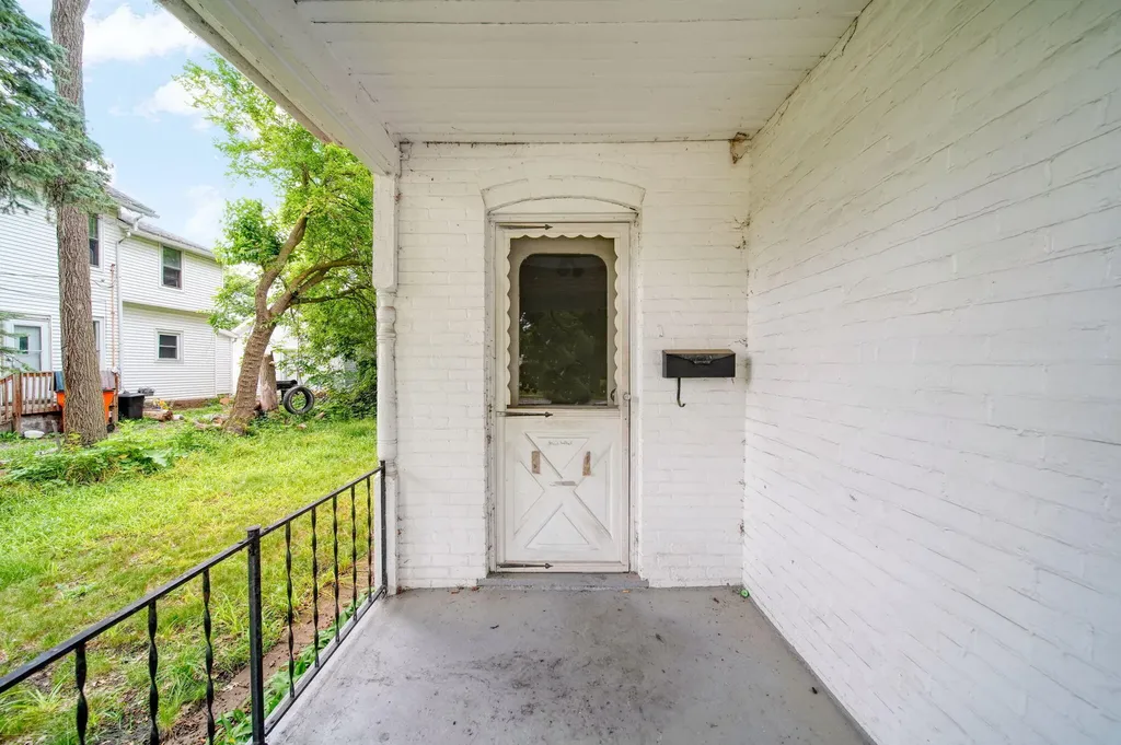 521 W Ganson Street Jackson City MI 49201