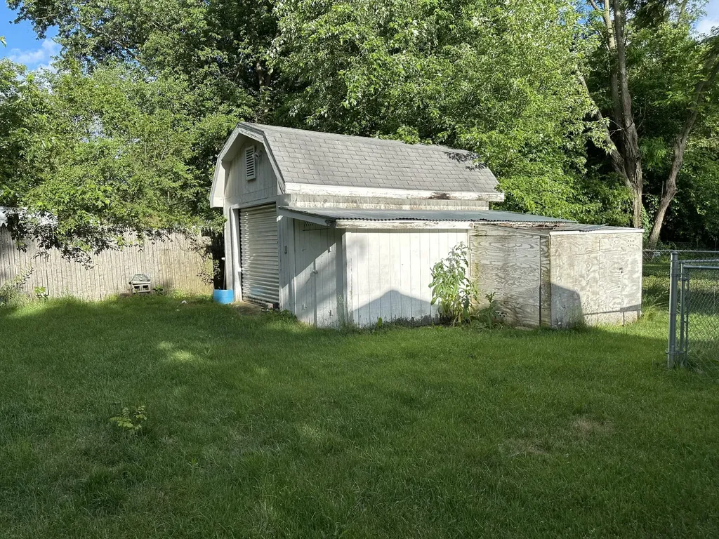 3551 Nash Drive Leoni Township MI 49201