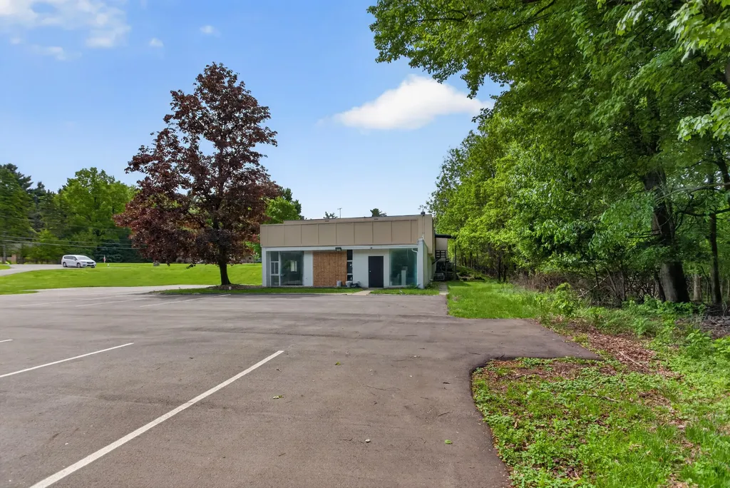 2532 Spring Arbor Road Summit Township MI 49203