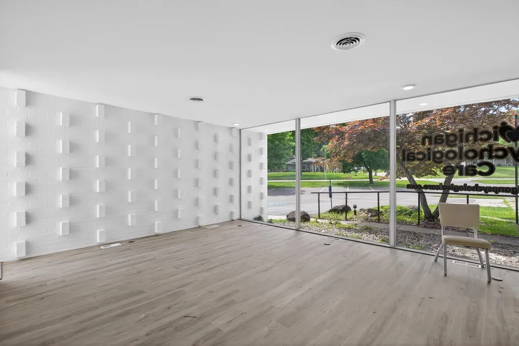 2532 Spring Arbor Road Summit Township MI 49203