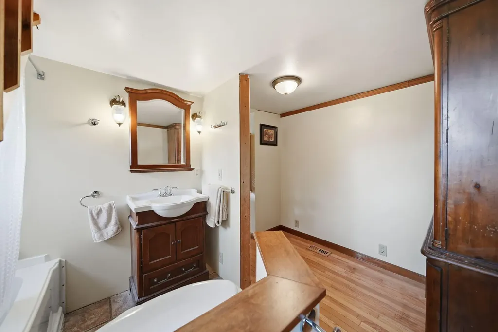 303 Cranberry Lake Road Napoleon Township MI 49201