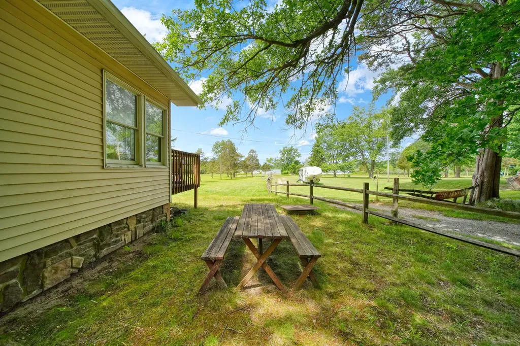 303 Cranberry Lake Road Napoleon Township MI 49201