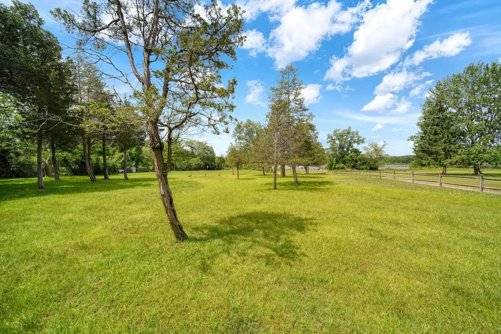 303 Cranberry Lake Road Napoleon Township MI 49201