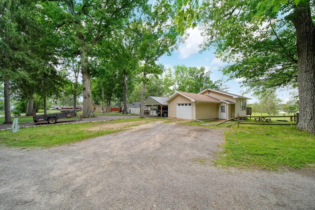 303 Cranberry Lake Road Napoleon Township MI 49201