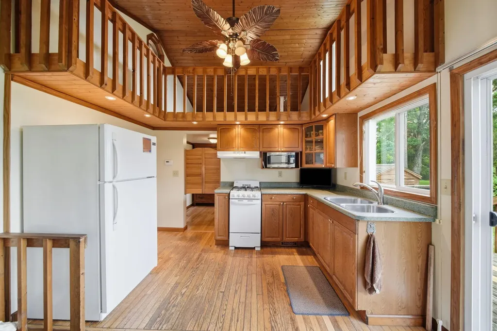 303 Cranberry Lake Road Napoleon Township MI 49201