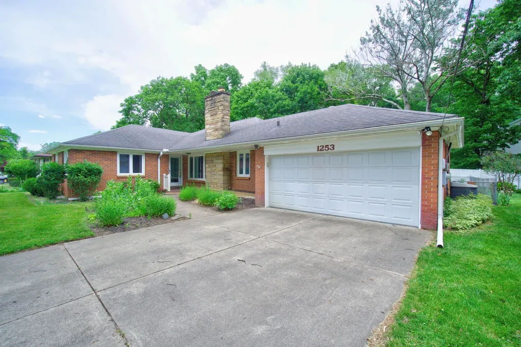 1253 Levant Street Summit Township MI 49203