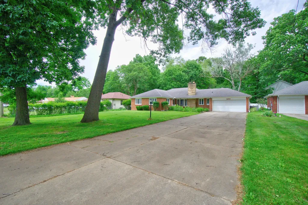 1253 Levant Street Summit Township MI 49203
