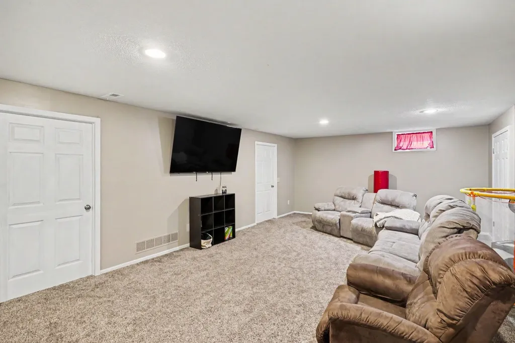 10464 Hankerd Henrietta Township MI 49272