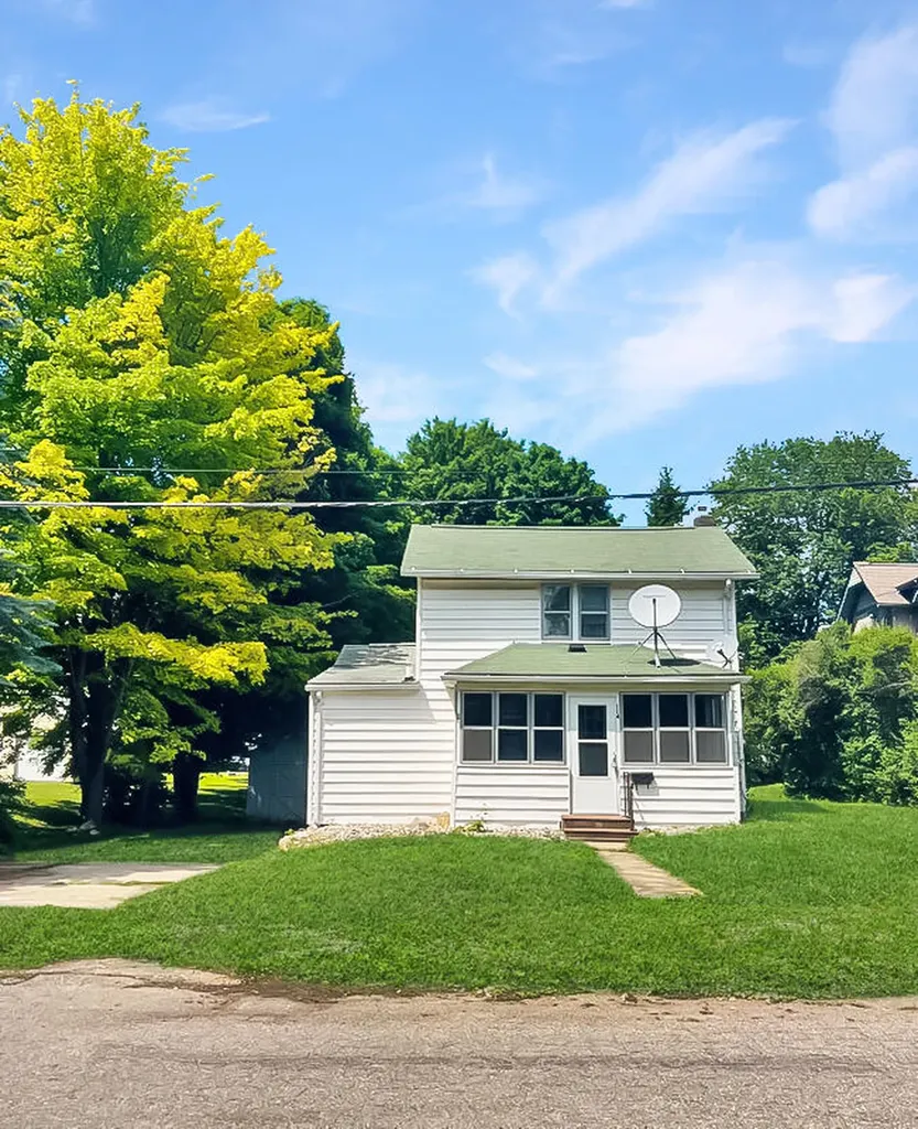 114 W Sprague Street Homer Village MI 49245