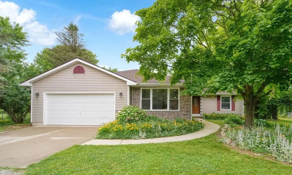 14018 E Austin Road Manchester Township MI 48158