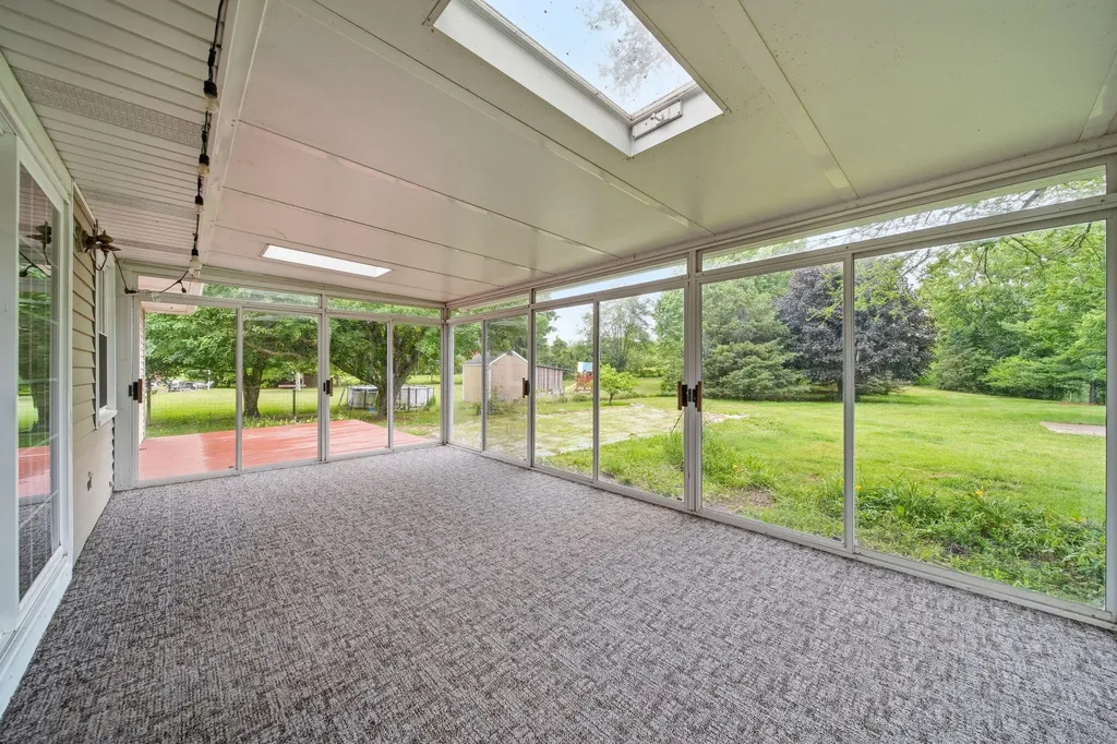 14018 E Austin Road Manchester Township MI 48158