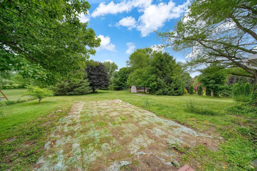 14018 E Austin Road Manchester Township MI 48158