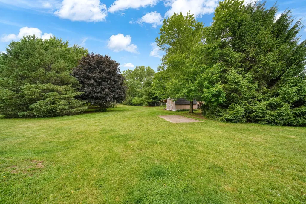 14018 E Austin Road Manchester Township MI 48158