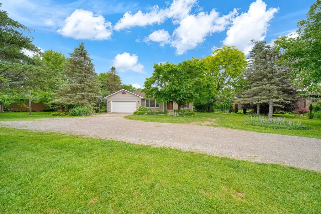 14018 E Austin Road Manchester Township MI 48158