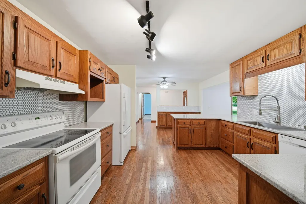 14018 E Austin Road Manchester Township MI 48158
