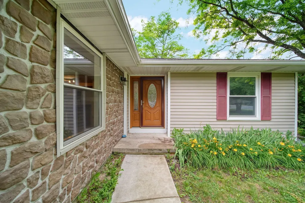 14018 E Austin Road Manchester Township MI 48158