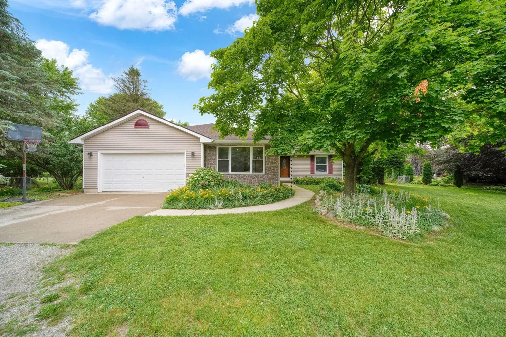 14018 E Austin Road Manchester Township MI 48158