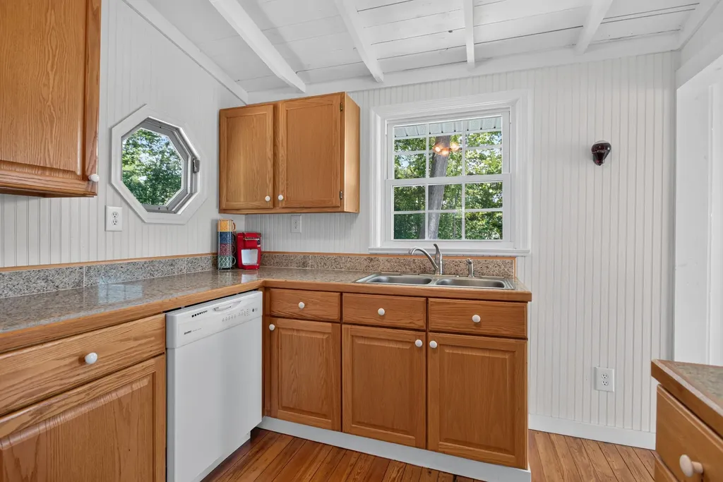 14 The Boulevard Franklin Township MI 49265