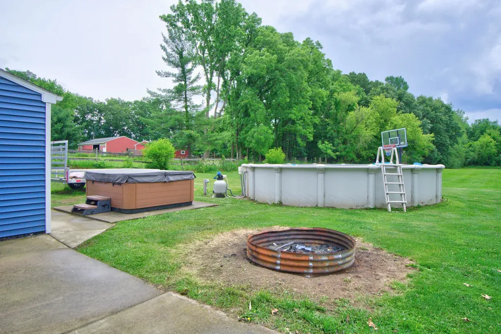 8959 Gordon Road Tompkins Township MI 49269