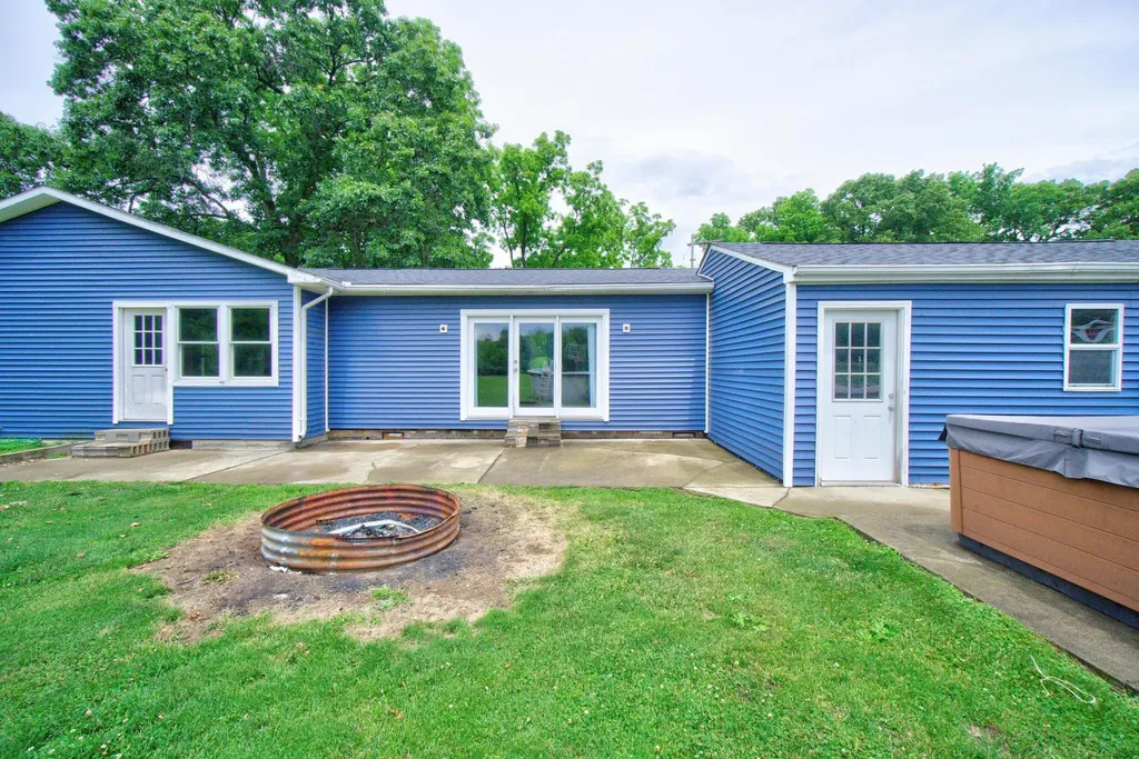8959 Gordon Road Tompkins Township MI 49269