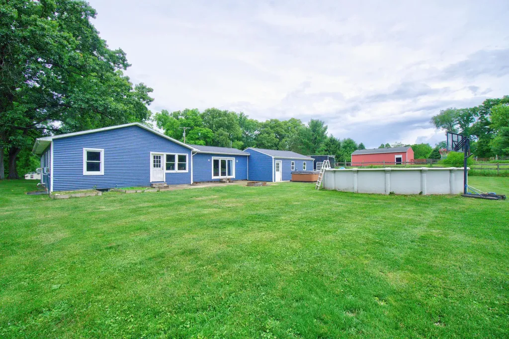 8959 Gordon Road Tompkins Township MI 49269