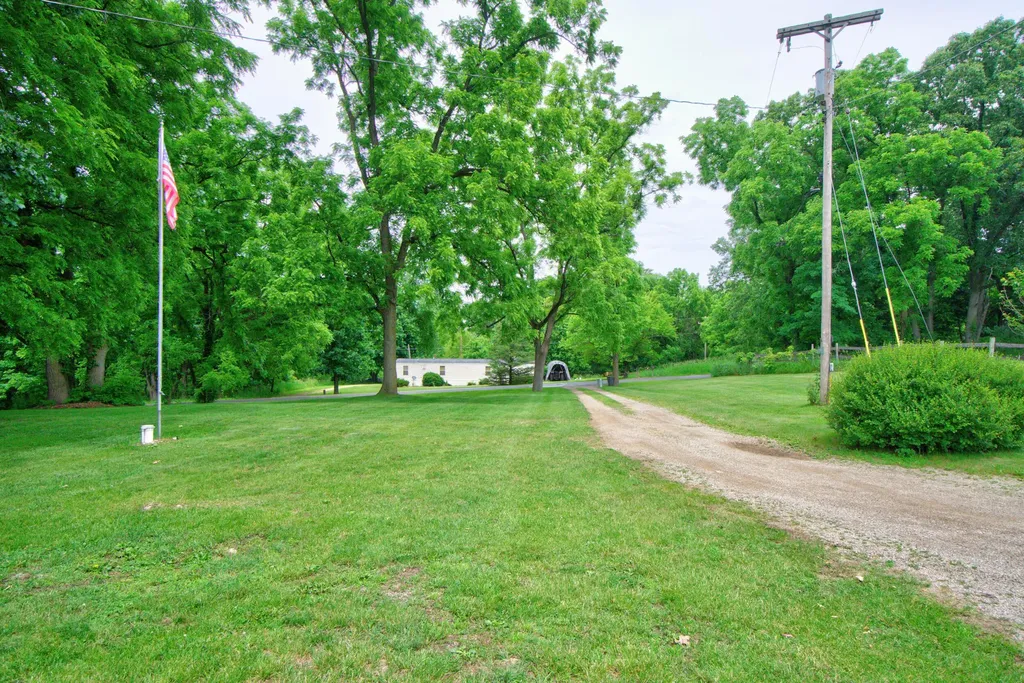 8959 Gordon Road Tompkins Township MI 49269