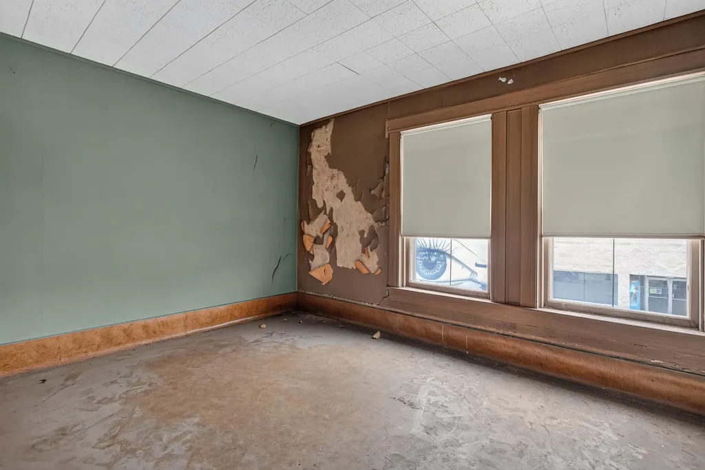 109 E Cortland Street Jackson City MI 49201