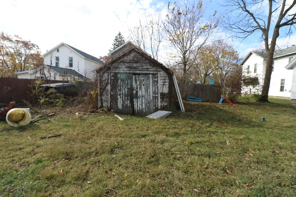 605 Homewild Avenue Jackson City MI 49201