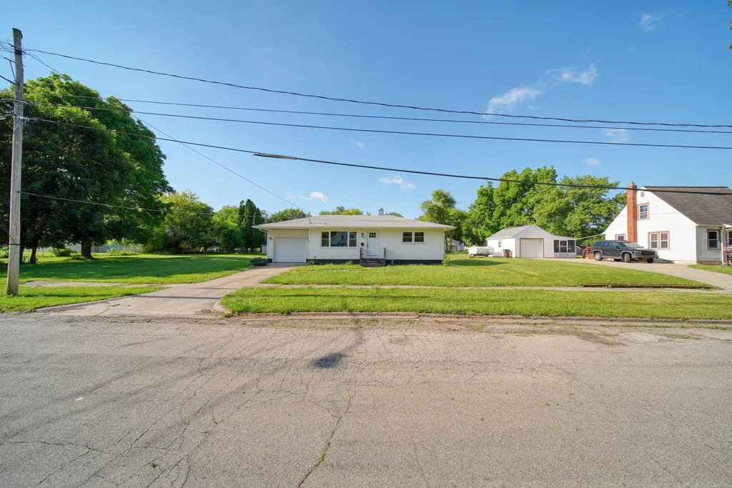 615 Rock Street Jackson City MI 49202