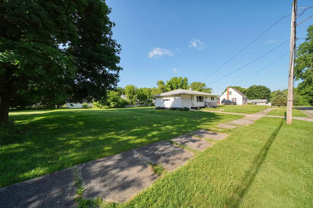 615 Rock Street Jackson City MI 49202