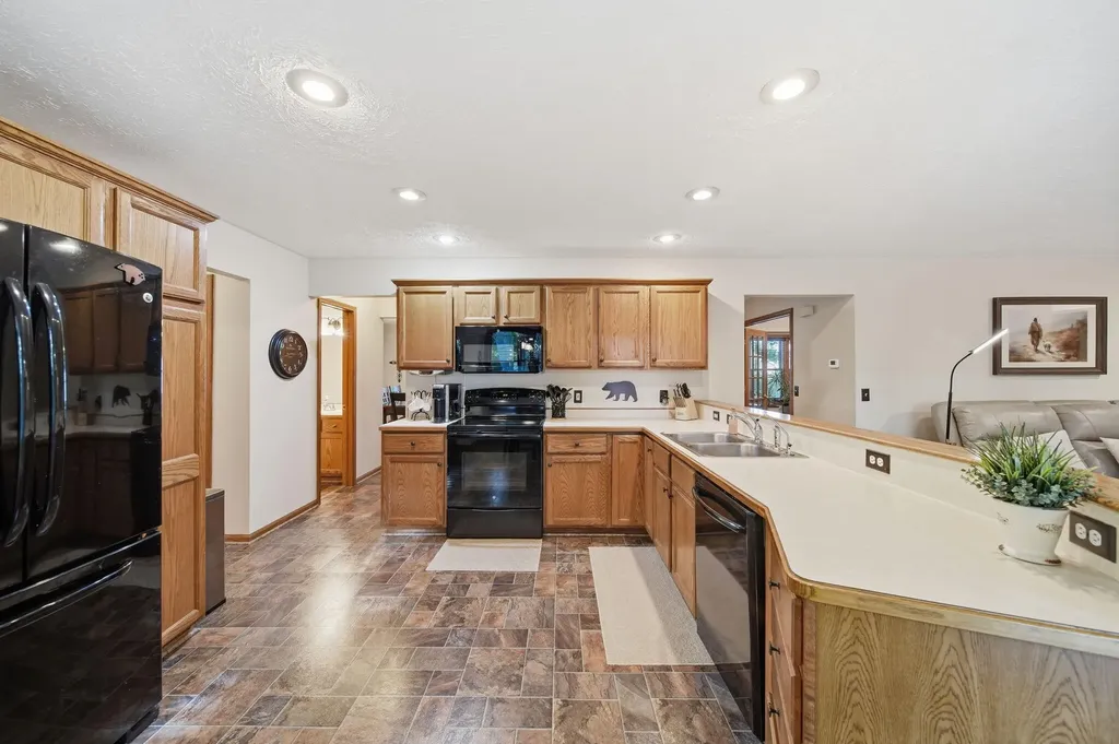 11860 Millstone Drive Grand Ledge City MI 48837