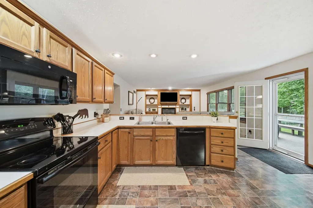 11860 Millstone Drive Grand Ledge City MI 48837