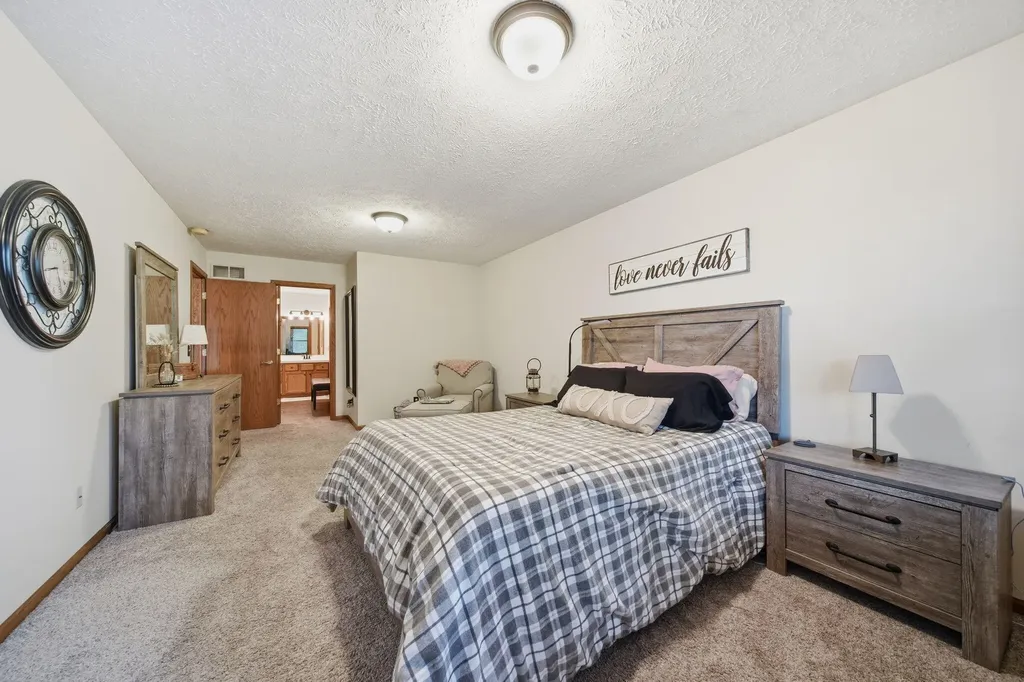 11860 Millstone Drive Grand Ledge City MI 48837