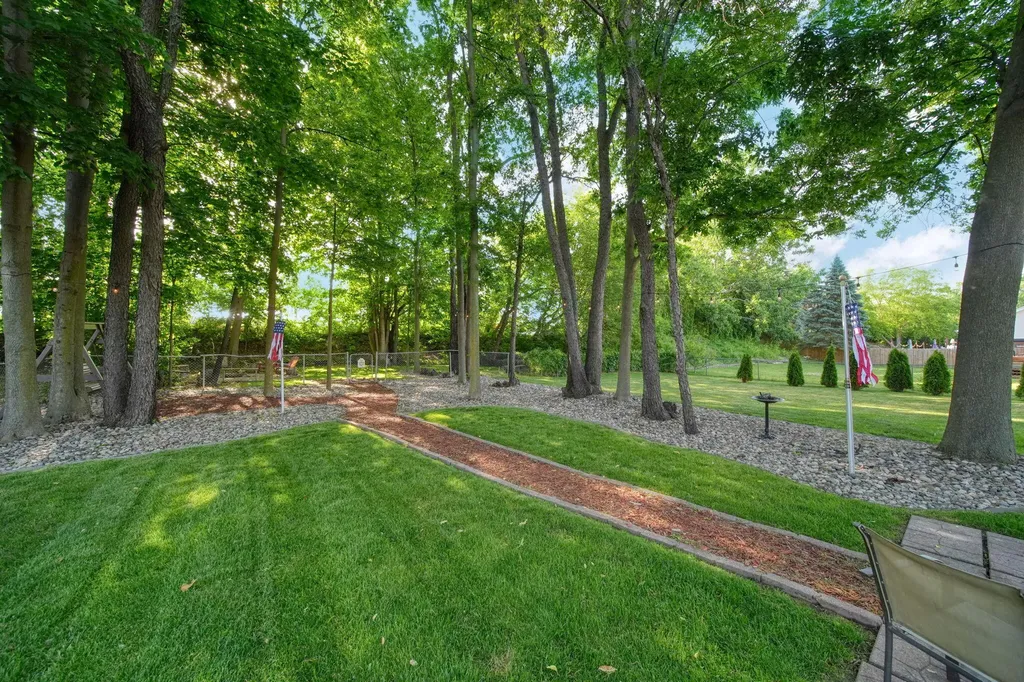 11860 Millstone Drive Grand Ledge City MI 48837