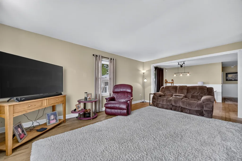 313 Ackerson Lake Drive Napoleon Township MI 49201