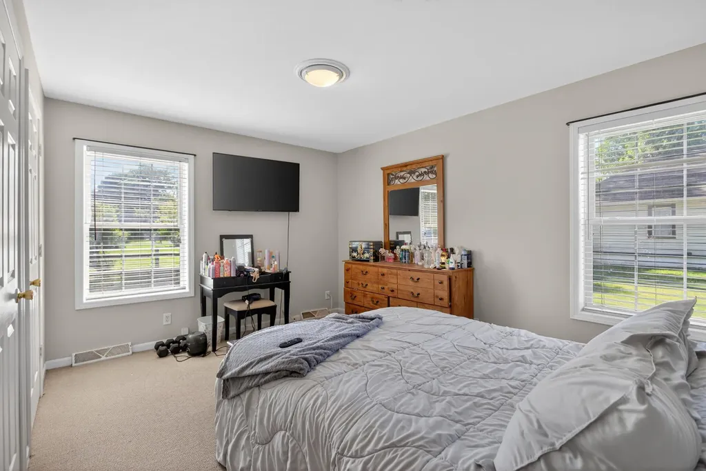 513 19th Street Summit Township MI 49203