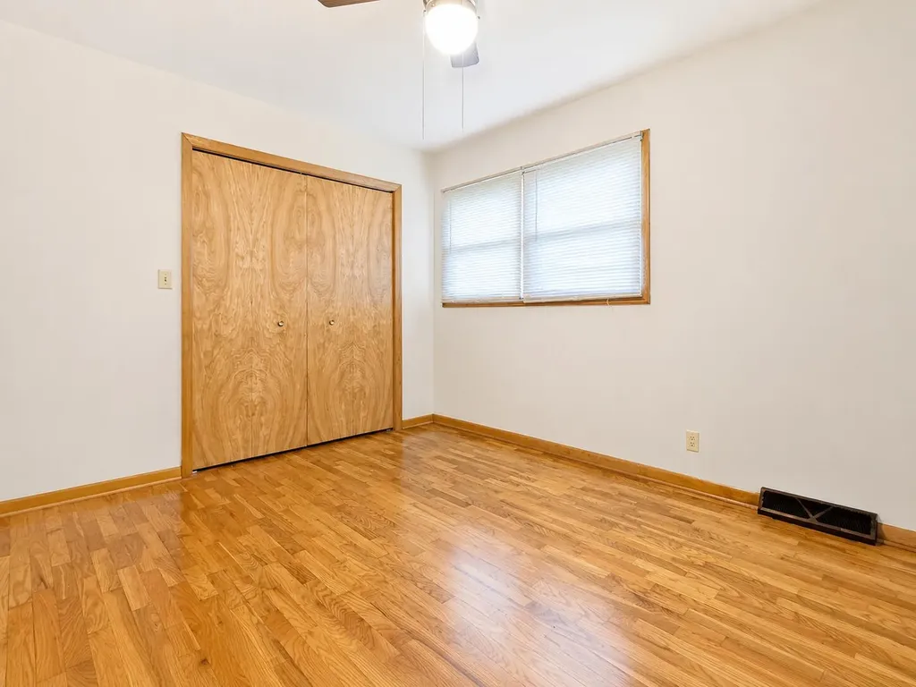 826 E Vernon Street Unknown City MI 48158