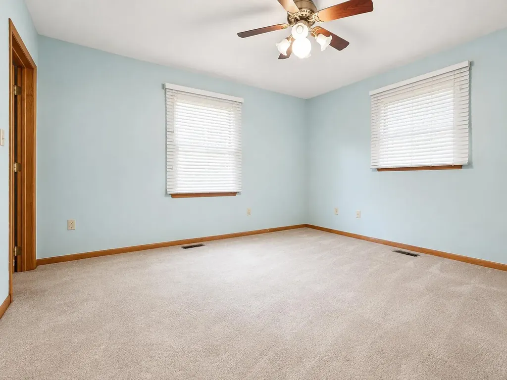 826 E Vernon Street Unknown City MI 48158