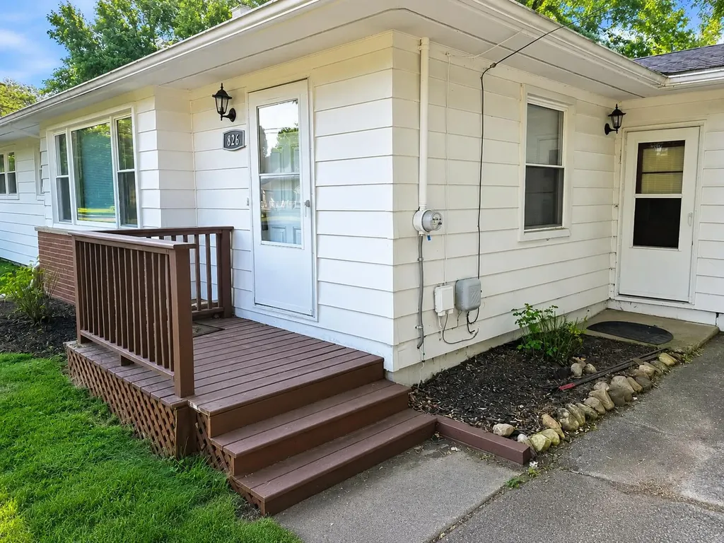 826 E Vernon Street Unknown City MI 48158