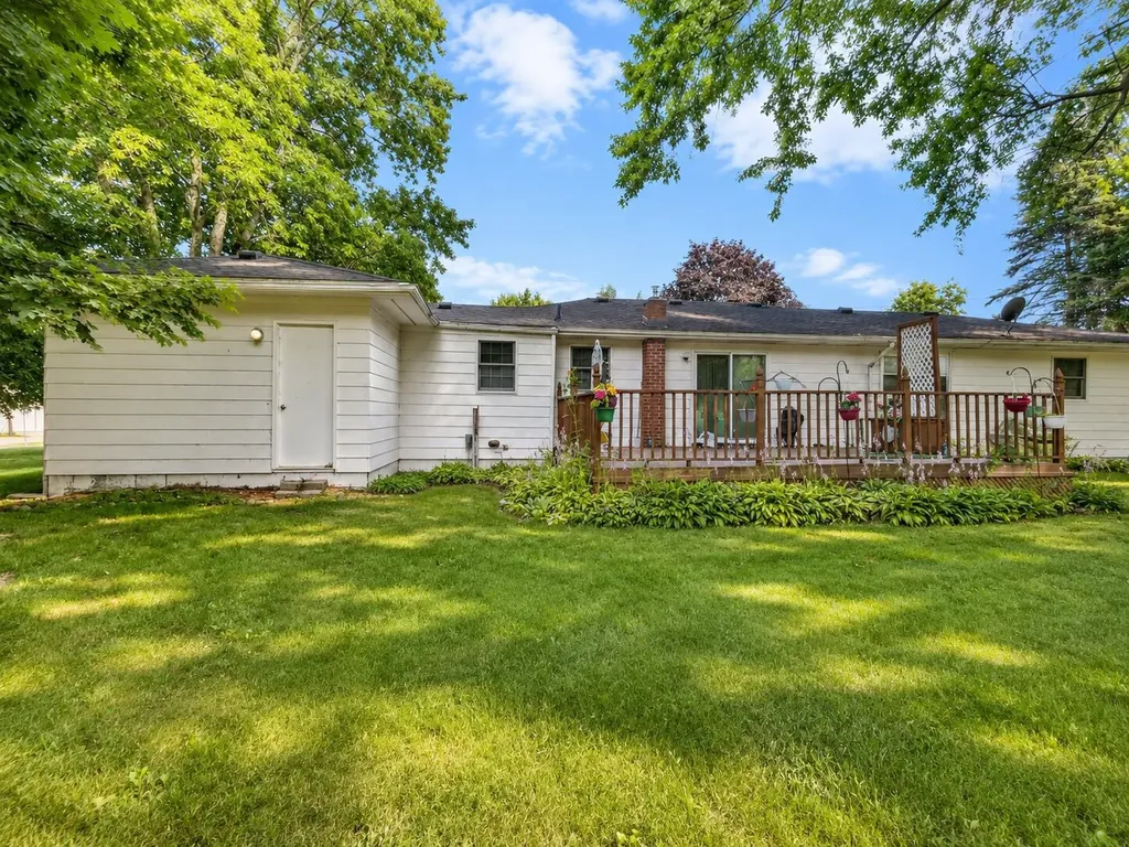 826 E Vernon Street Unknown City MI 48158