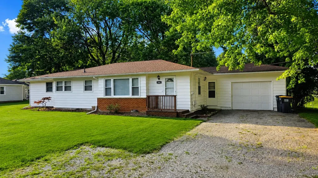 826 E Vernon Street Unknown City MI 48158