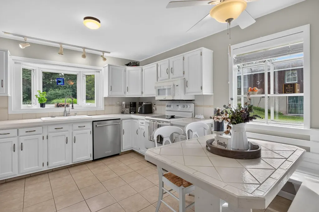 3125 Fawn Lane Blackman Charter Township MI 49201