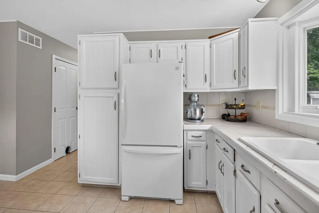 3125 Fawn Lane Blackman Charter Township MI 49201