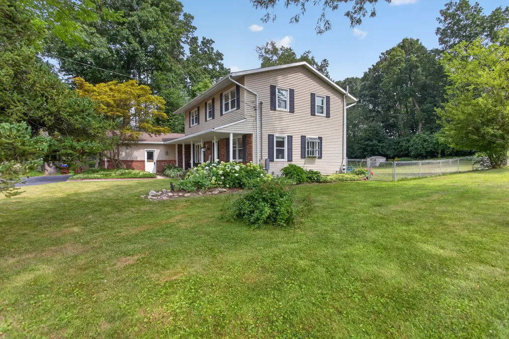 3125 Fawn Lane Blackman Charter Township MI 49201