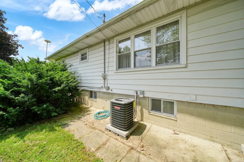 3295 Bent Oak Highway Adrian Township MI 49221