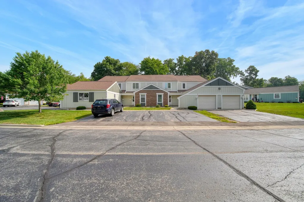 2760 Walden Woods Boulevard Blackman Charter Township MI 49201
